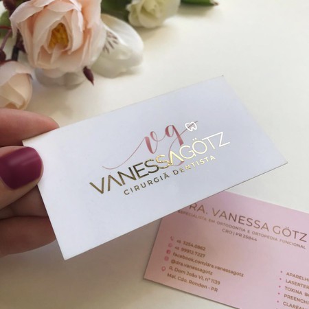 Cartão de visita Laminação soft touch com hot stamping  arte inclusa