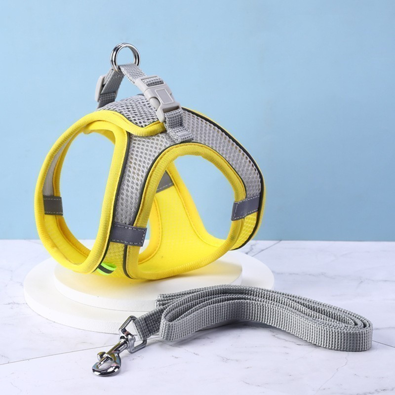 Pet Chest Harness Dog Cat Breathable Vest Reflective Harness Leash Pet Outdoor Walking Easy Control Suitable Leash for S