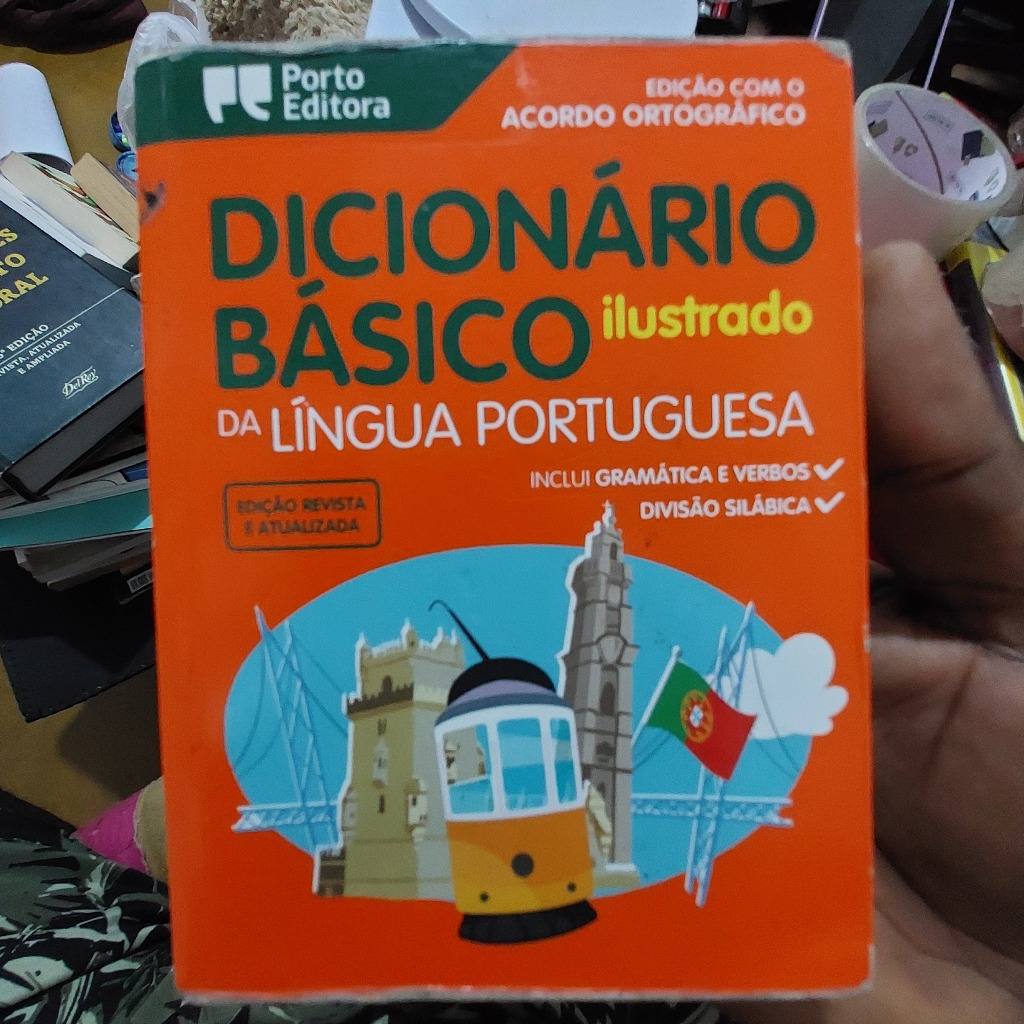 Dicionário Básico Ilustrado da Língua Portuguesa