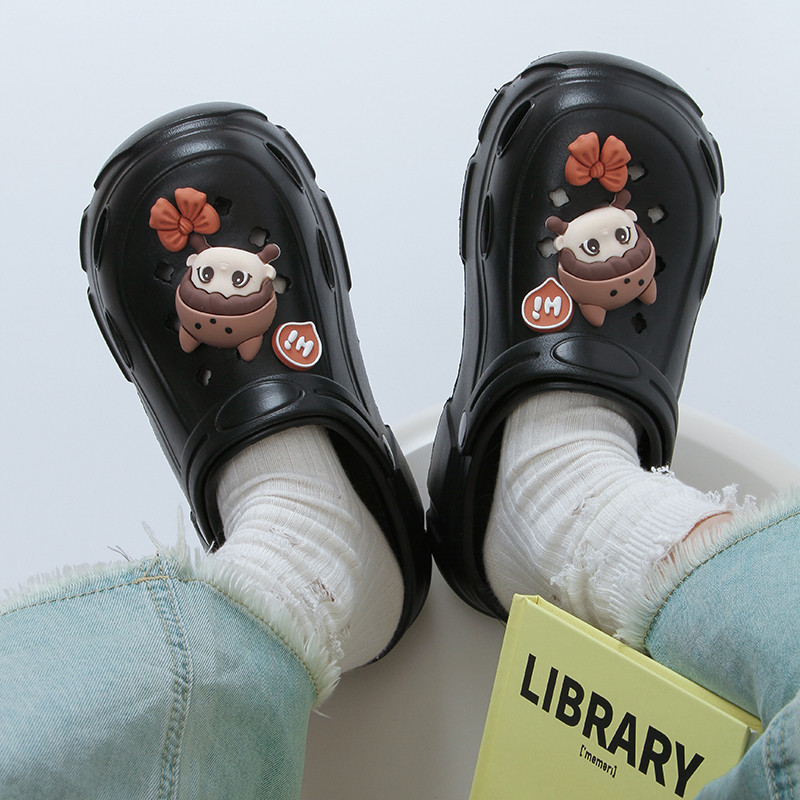 DIY buraco sapatos senhoras verão ao ar livre usar sola grossa aumentando Anti-deslizamento compras Baotou influenciador