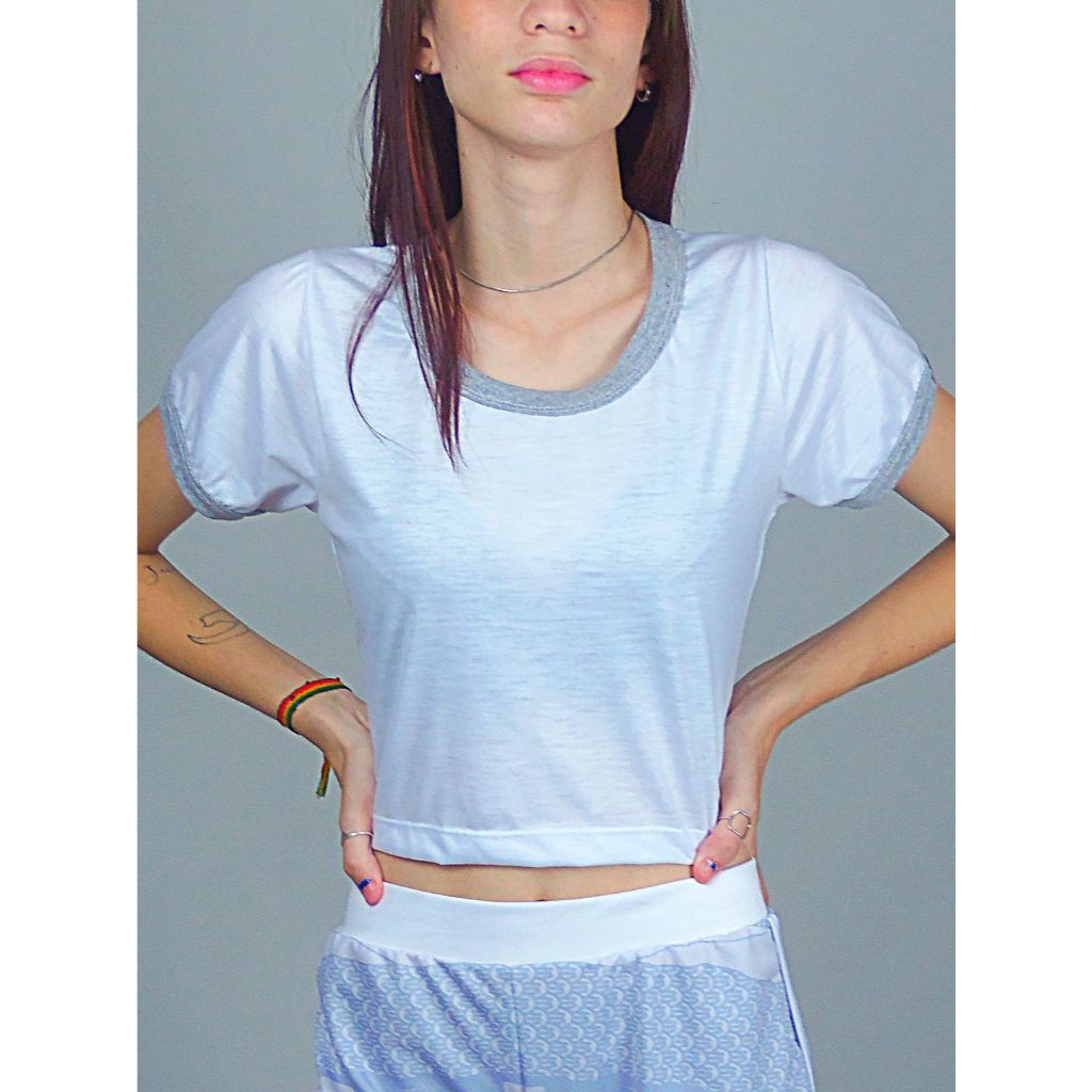 Blusa Cropped Ringer tee Cinza Mescla Soltinha Lisa Sem Estampa – No Sense