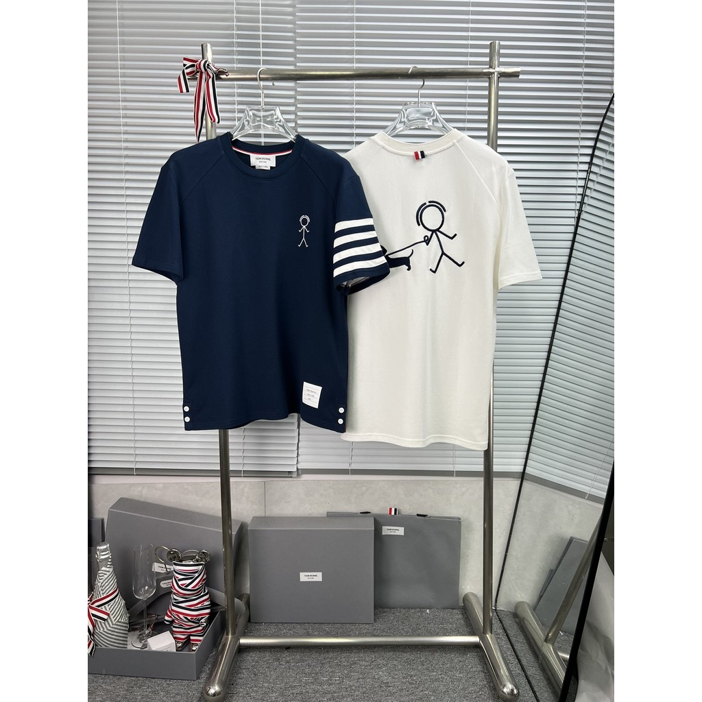 SXBP Summer set T Four-stripe short-sleeved shirt for walking the dog, paired with embroidered long pants