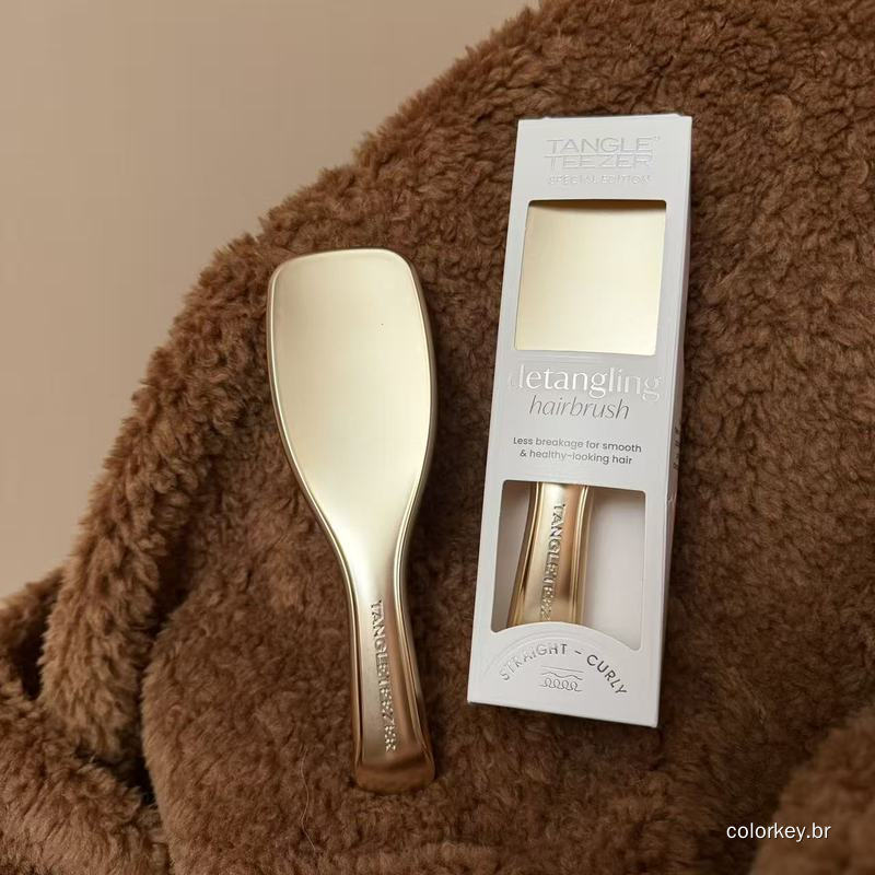 Detangling Hair Brush, No Pulling Design, Massages Scalp, Volumizes Hair, Suitable for Curly Hair, Portable for Daily Ha