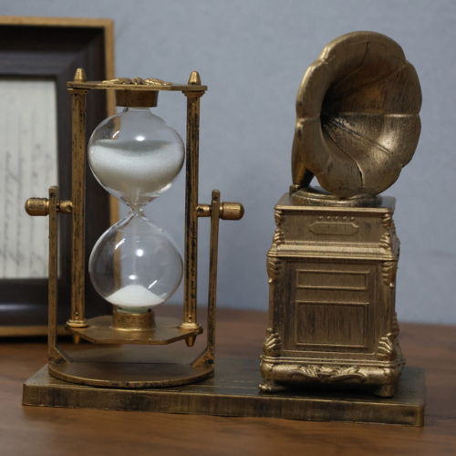 Ampulheta Decorativa Vintage com Gramofone Retrô Luxo para Sala Escritório e Decoração Elegante