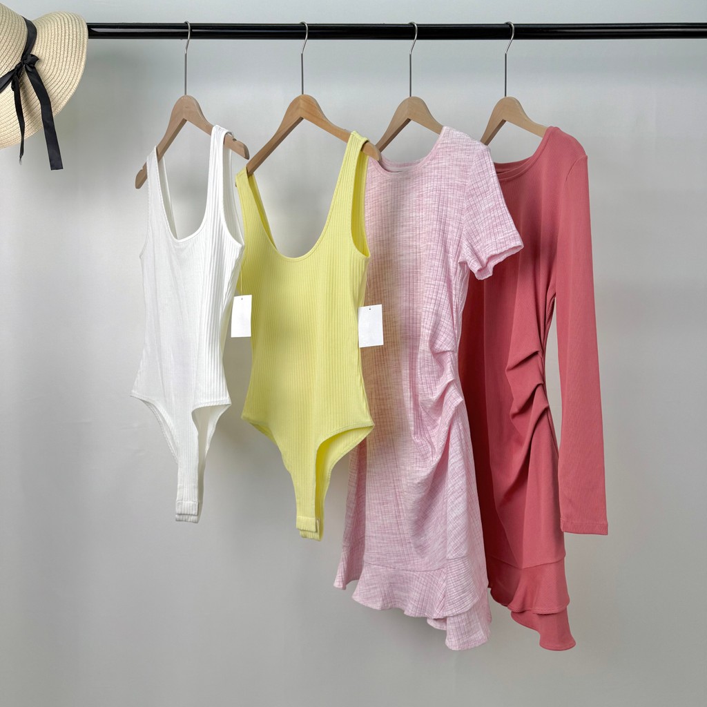 Exportado para os Estados Unidos Light Luxury Australian Niche American Retro Pit Stripe Macacão Vestido de malha