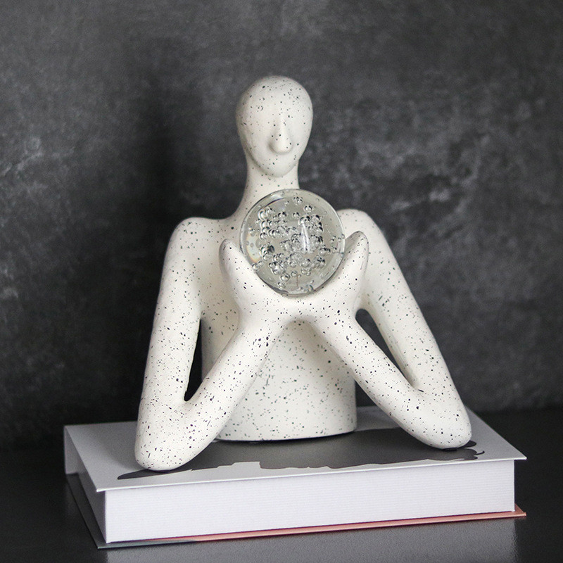 L7OC Abstract art, fortune-telling figure sculpture, decorative piece for model homes, hotel lobbies, and display shelve