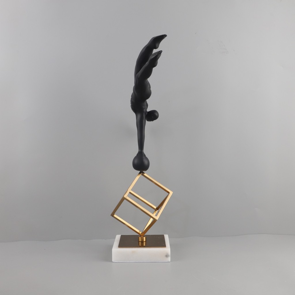 W78F Nordic-style creative gymnastics figure sculpture, a small black figure in an inverted pose, for living room, bedro