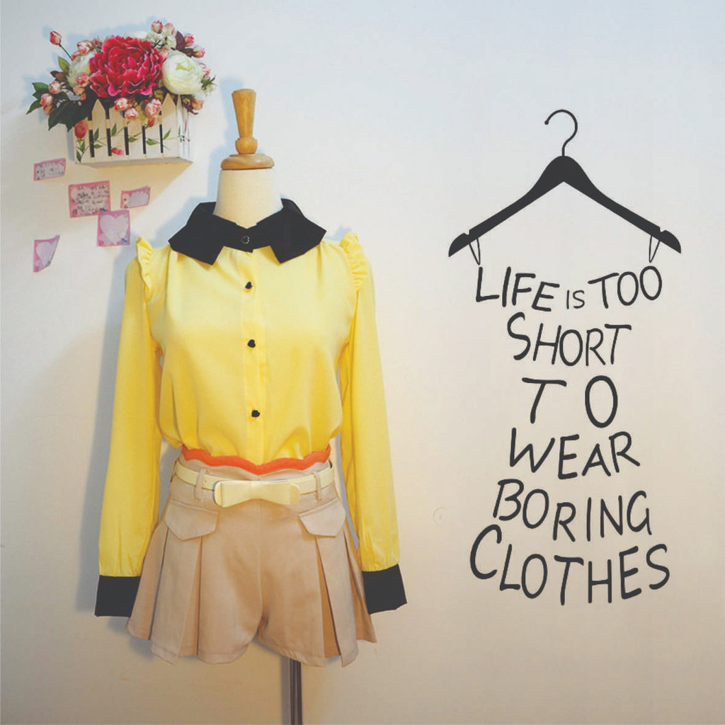 Adesivo De Parede Decorativo Decal Frase Life Is Too Short- CASA / LOJA