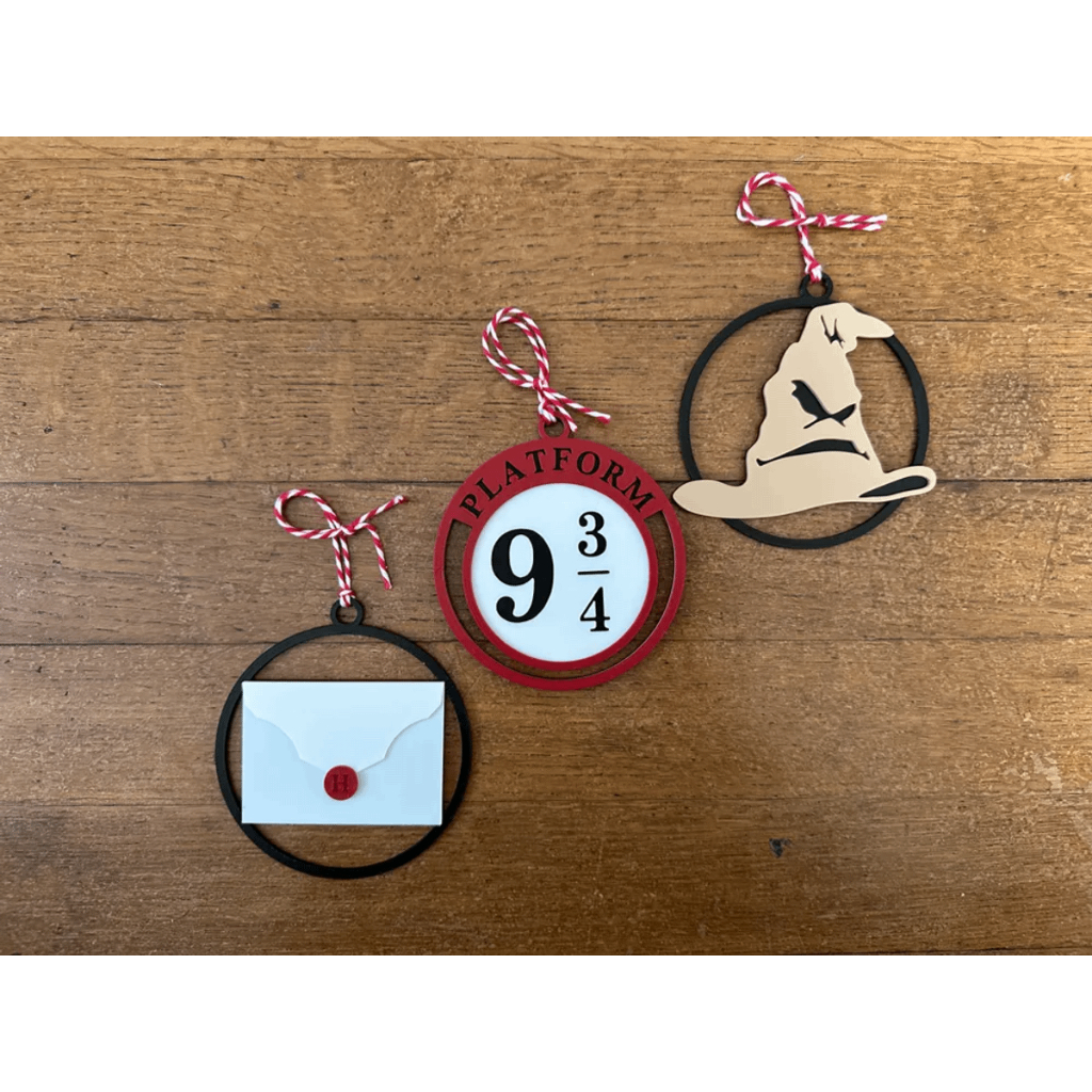 kit enfeite de natal geek (plataforma 9 3/4, chapéu seletor, carta hogwarts) ornamento natalino decoração natal criativa
