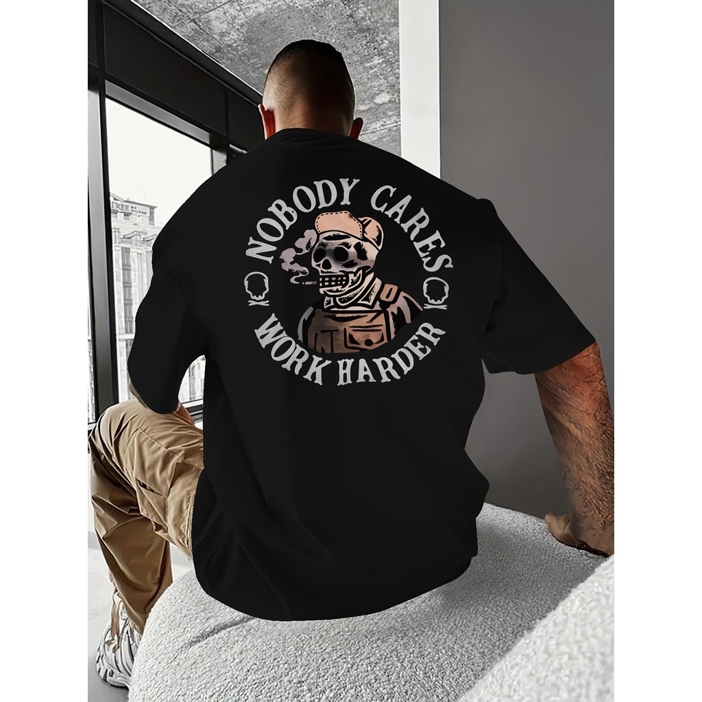 Camiseta Masculina NOBODY CARES WORK HARDER Skull Pattern Caveira Estampada Confortável Estilosa Moderna Casual