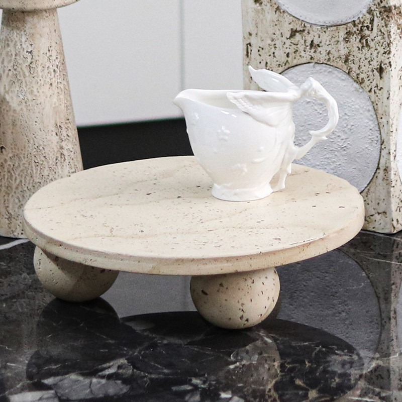 Minimalist wabi-sabi style three-legged round creative fruit tray, hotel and homestay resort-style faux travertine decor