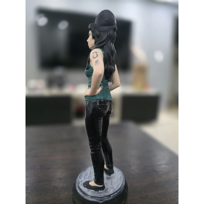 Figura de Ação Amy Winehouse realista para Coleção e Decoração. Detalhes Únicos