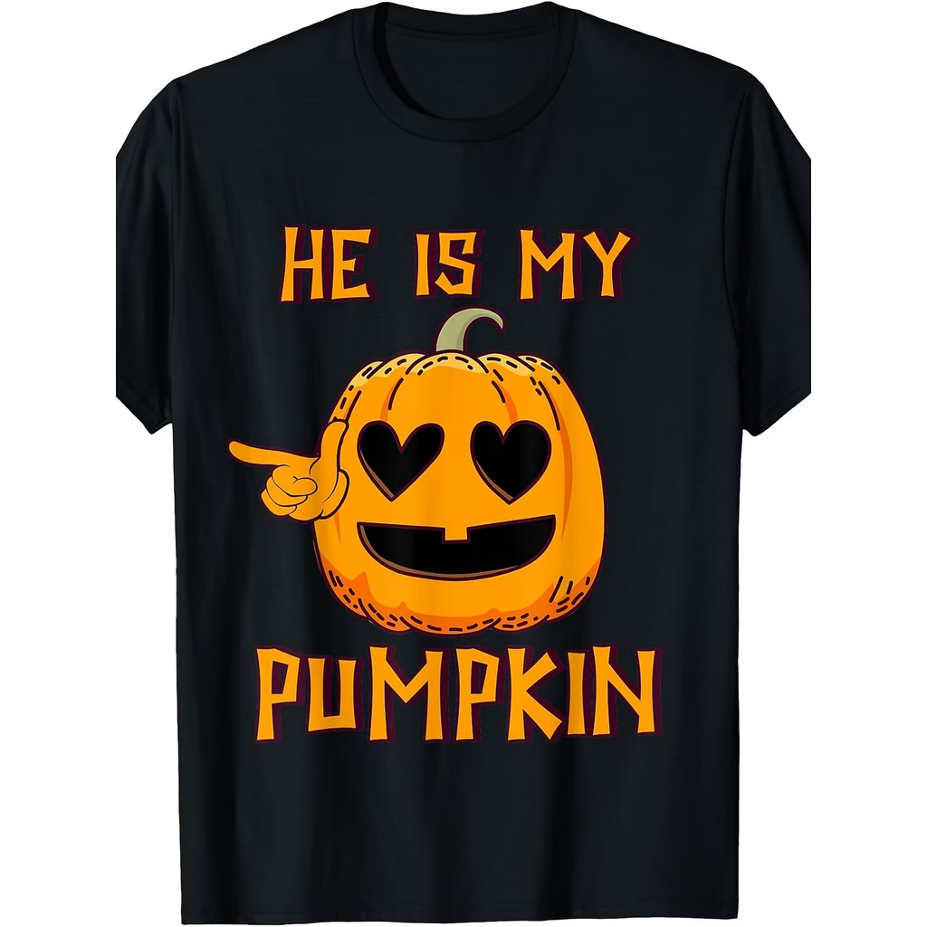 Camiseta Masculina Estampa de Abóbora de Halloween com Olhos de Coração e frase He Is My Pumpkin Confortável Divertida P