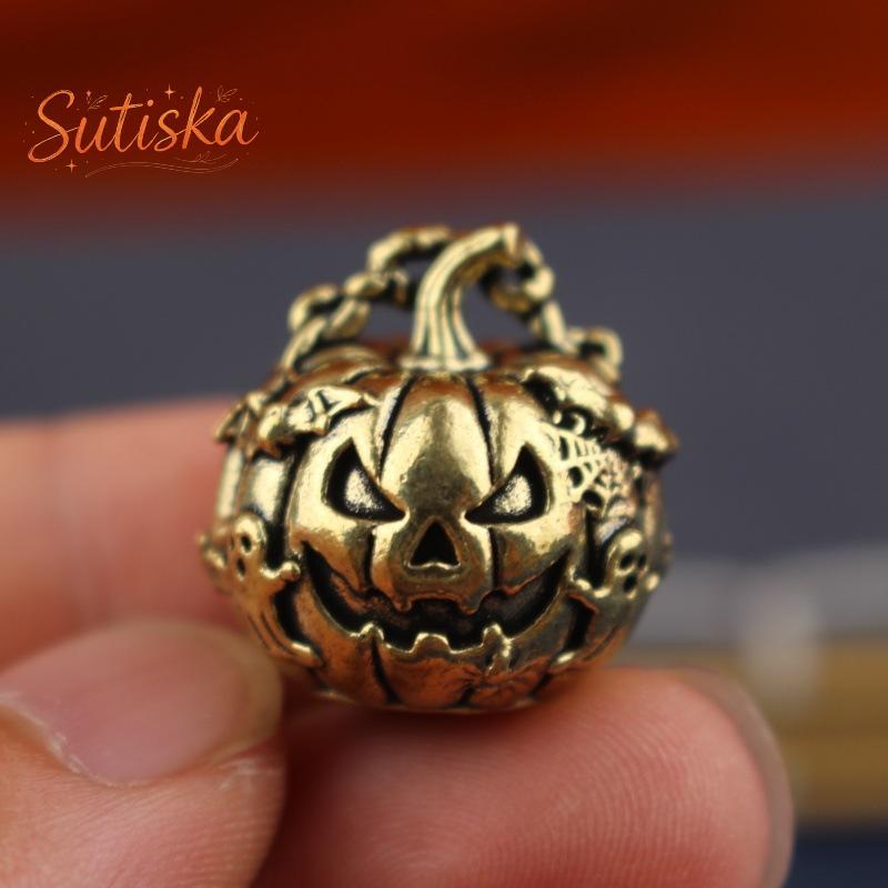 sutiska Assustador Esculpido Rosto Halloween Abóbora Pingente 1Pc Vintage Latão Retro Charme Para DIY Pulseira Presente