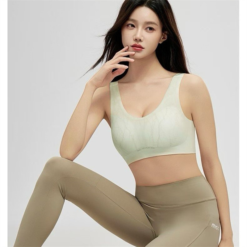Zhuo Yani Sutiã Sem Fio Fino Pulôver Colete Semi-Fixado Copo Sem Costura Suporte Macio Roupa Interior Esportiva 8213
