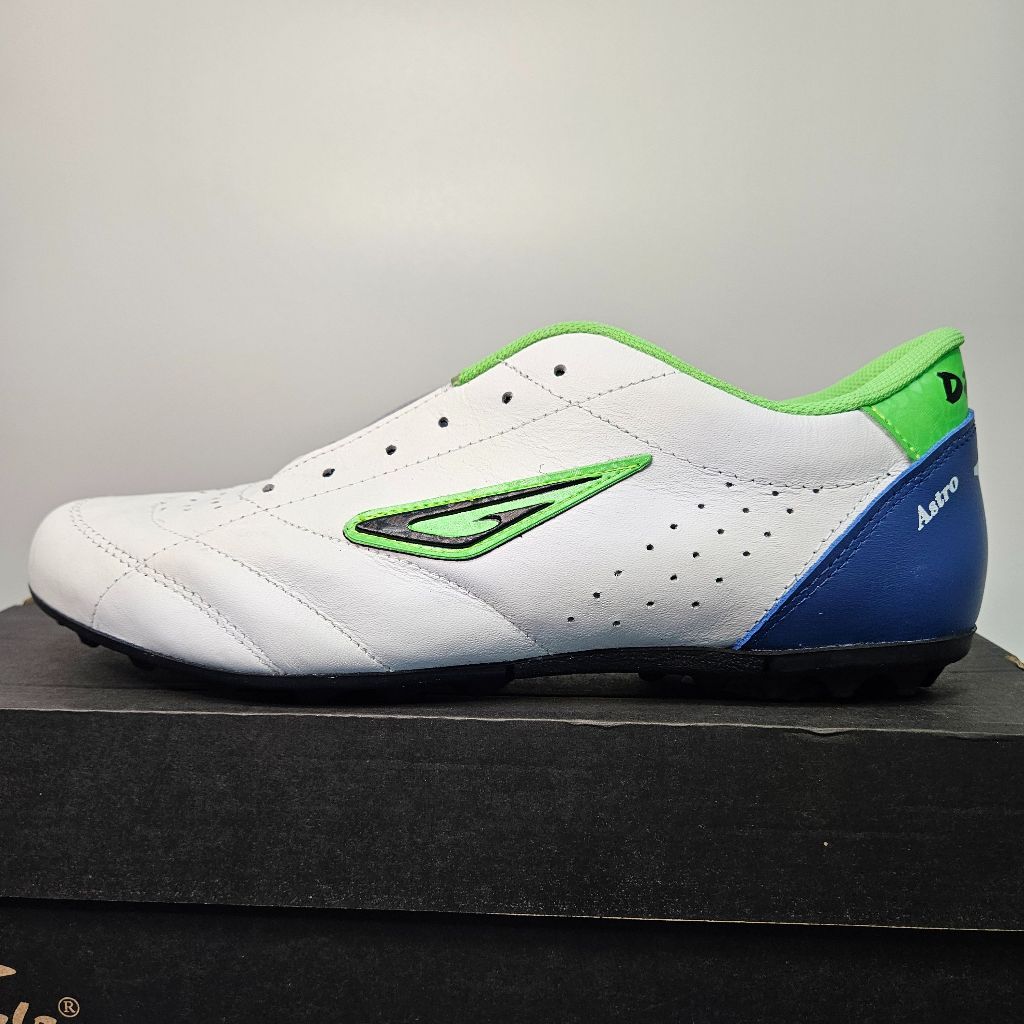 Queima de Estoque - Chuteira Diavolo Astro Traction Society Branco Royal