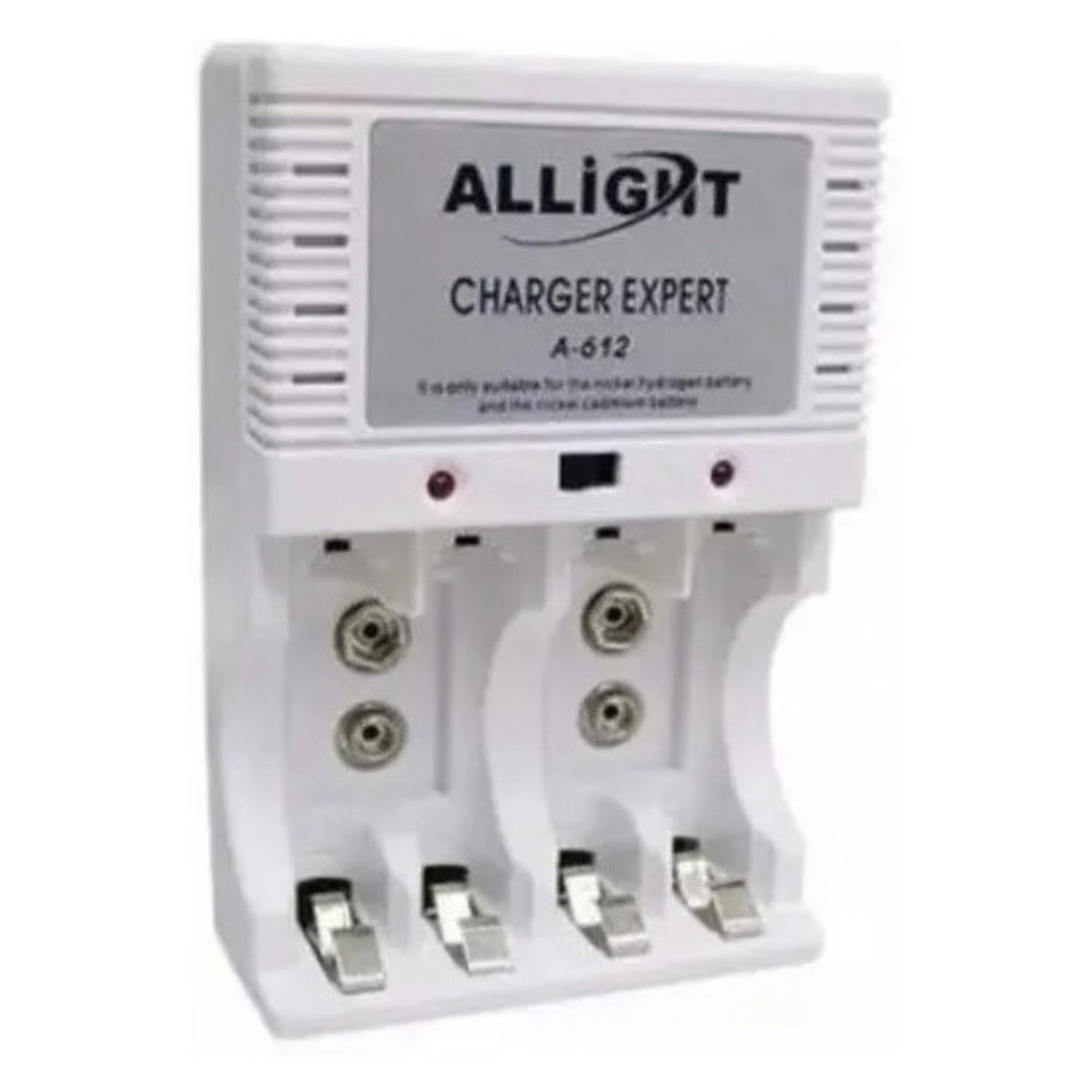 Carregador De Pilha AA x AAA e Bateria 9V Mox 2600mah Recarregável CP50