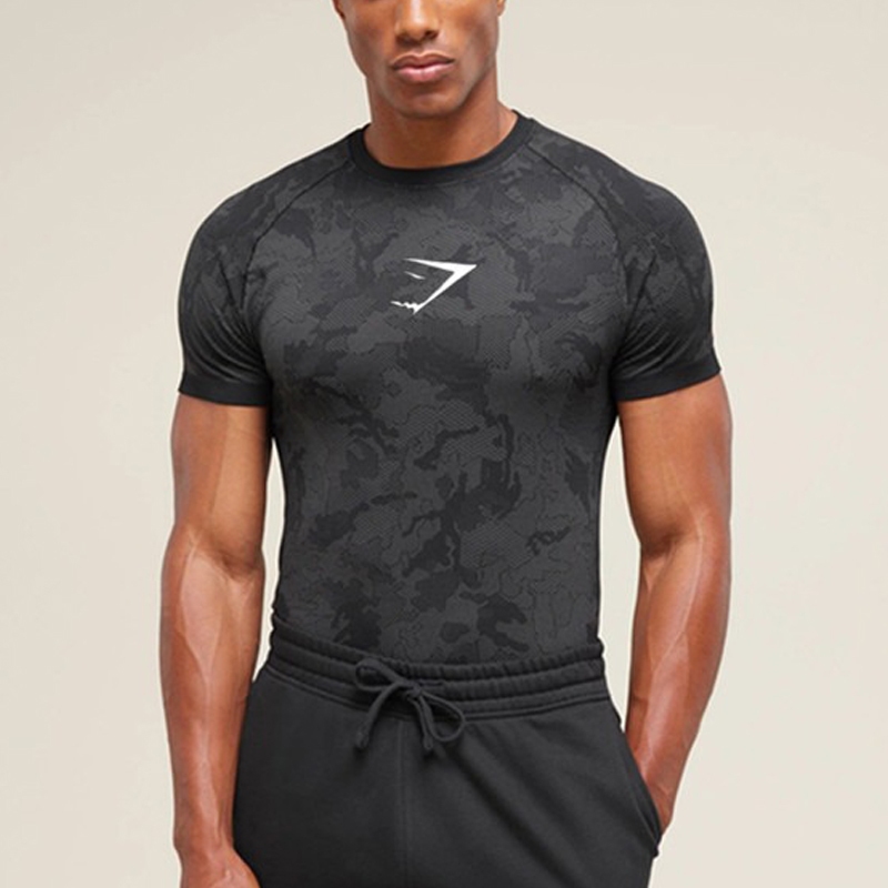 GYM Elastic Fitness Sports Shirt Masculino Secagem Rápida Respirável Casual Running Tops De Manga Curta