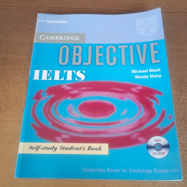 Livro Objective Ielts Intermediate Self-Study Student's Book - Michael Black; Wendy Sharp (Edição em Inglês)