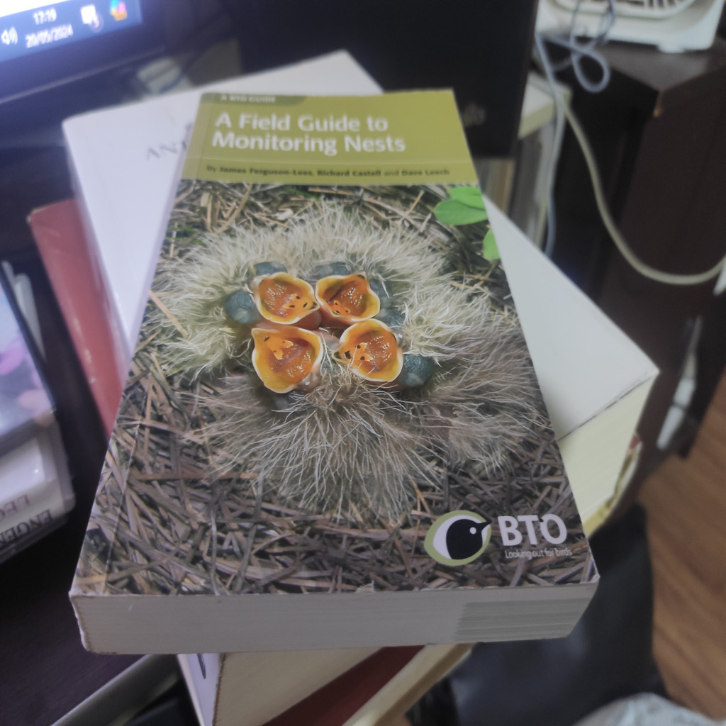 A Field Guide to Monitoring Nests autor Dave Leech