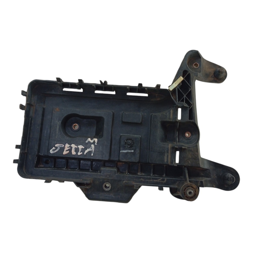Suporte Caixa Bateria Vw Jetta 2008 2012 12 12