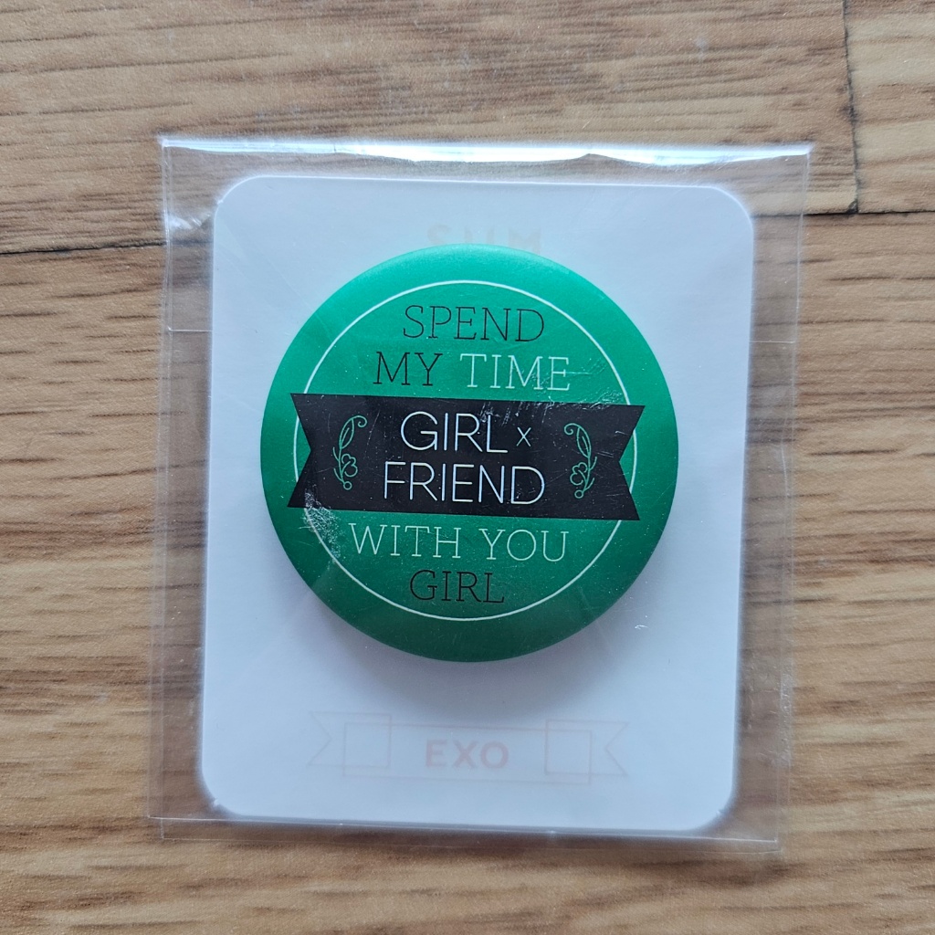 SM TOWN GIFT SHOP PLAY ZONE Artista PIN Botão-EXO