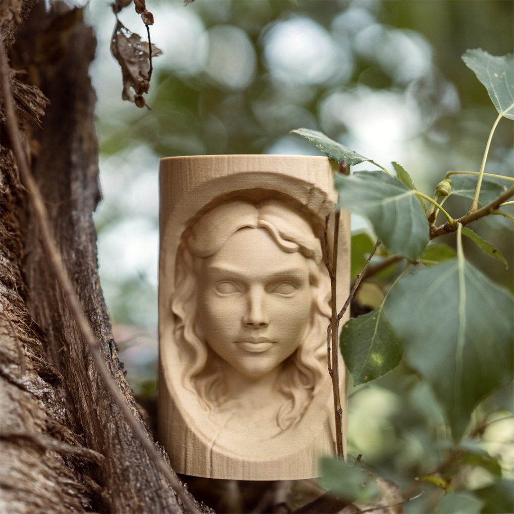 Porta canetas Wooden Woman