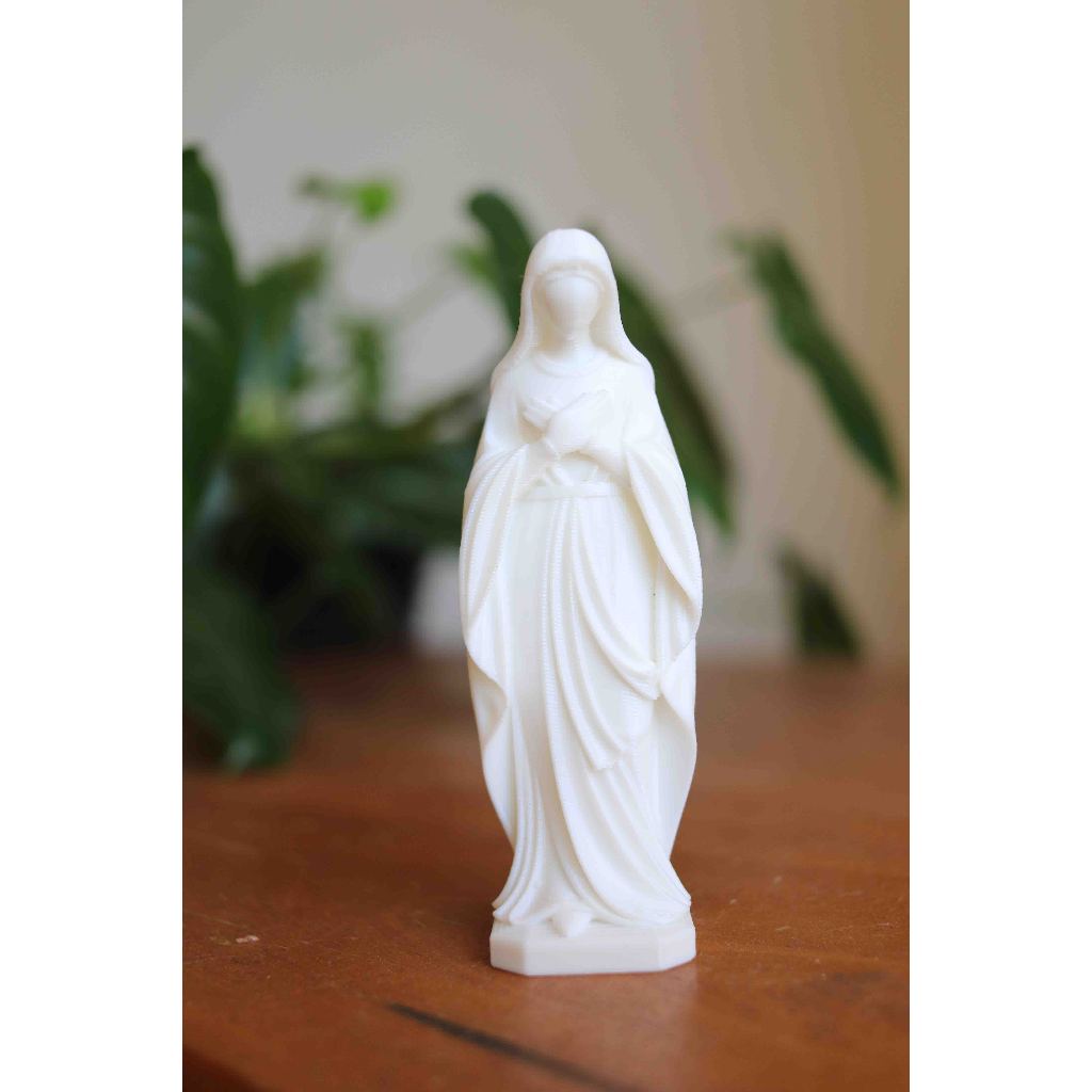 Escultura Nossa Senhora Minimalista Decorativa 3D | Use 3D Roots