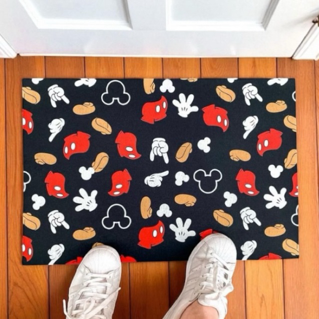 Tapete capacho para porta de entrada Mickey Mouse pedacinhos