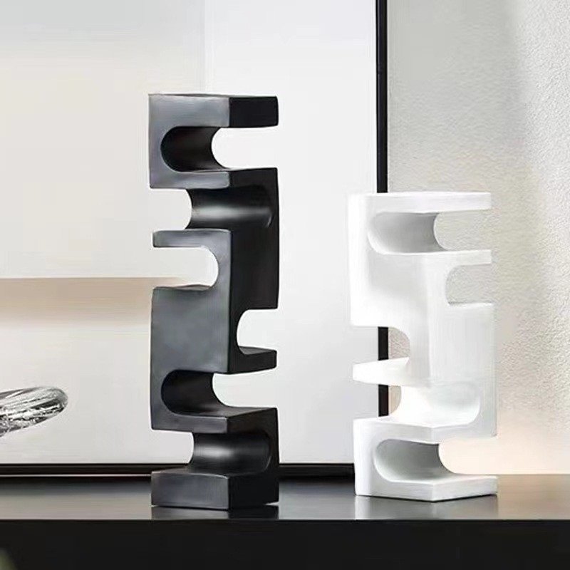 RQ9B Unique resin ornaments, Nordic-style, light luxury, creative home decor, sample room decorations, suitable for stud