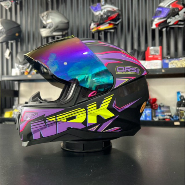 Capacete Norisk Razor Ghost Matte Black Purple – Viseira Cristal, Fecho Micrométrico, Design Esportivo