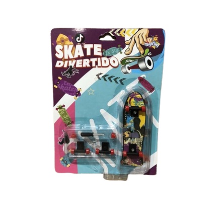 Brinquedo Mini Skate de Dedo com Acessórios Fingerboard 8 Peças