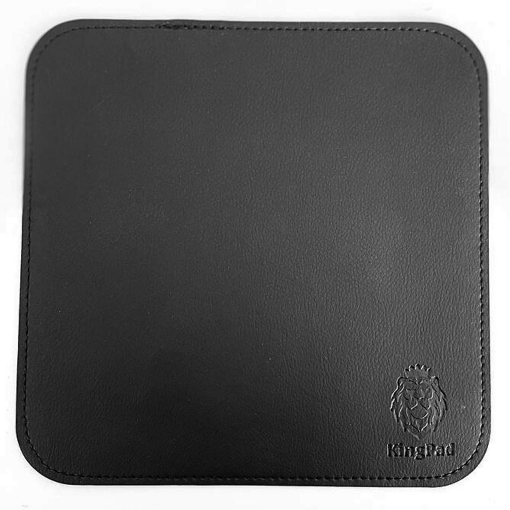 Mouse Pad Pequeno 20x20cm KingPad Couro Sintético Premium Preto Antiderrapante para PC Notebook Escritório Home Office