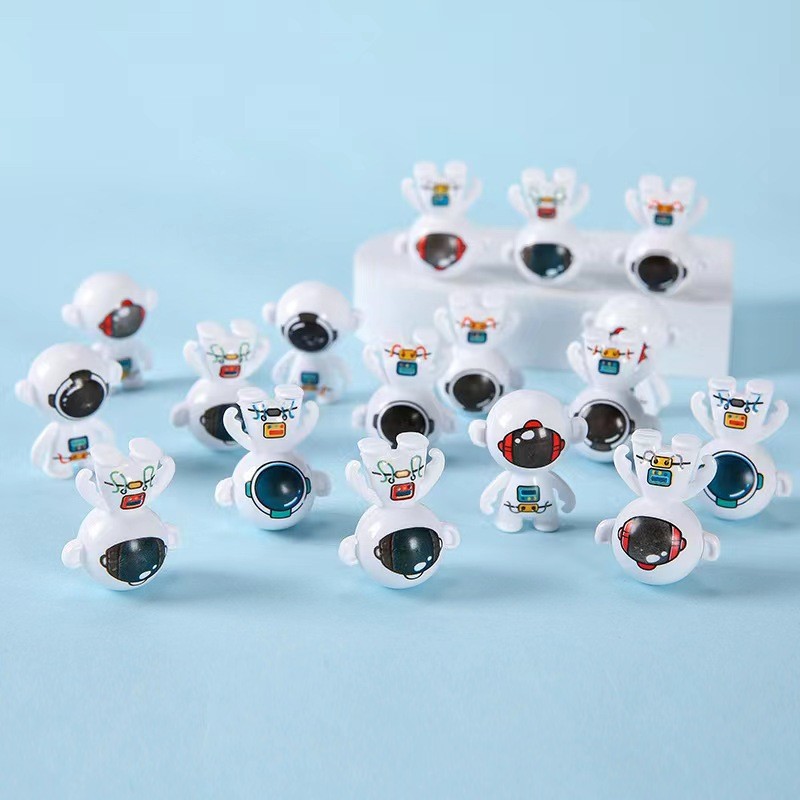 50pcs/Mini Spaceman Copo Invertido Cartoon Pequeno Brinquedo Jogo de Tabuleiro Educacional Infantil
