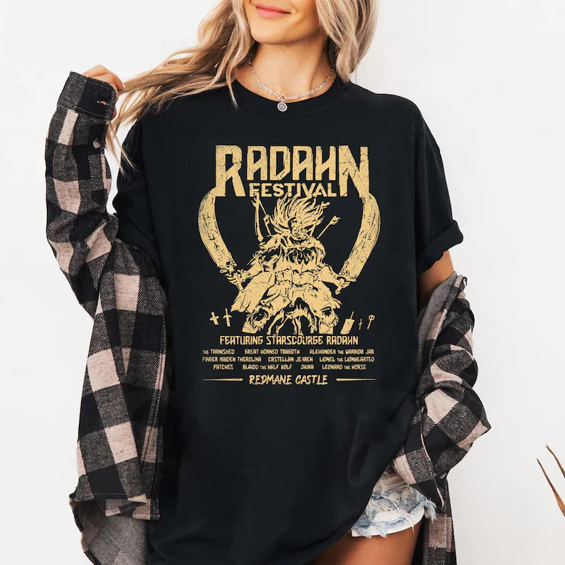 Camiseta Oversized Festival Radahn Elden Ring Estampa Dourada Design Desgastado Tema Gamer Estilo Retrô Motivo Guerreiro