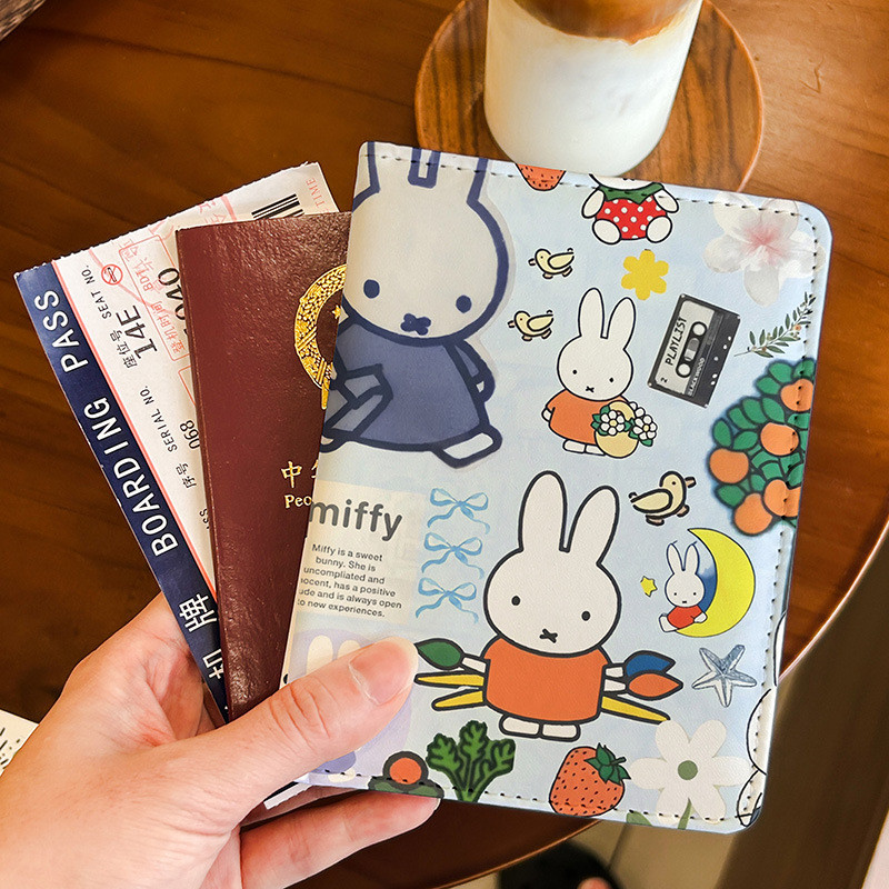Miffy Rabbit Super Cute Card Holder Bolsa de documentos Capa protetora Multi-desenho animado Porta-passaporte Função Car