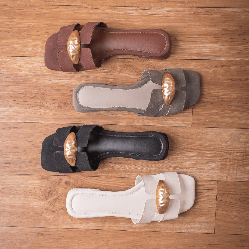 Sandalia Feminina Slide Salto H Suede ABS Dourado Conforto Elegante Casual Moderno com Necessaire