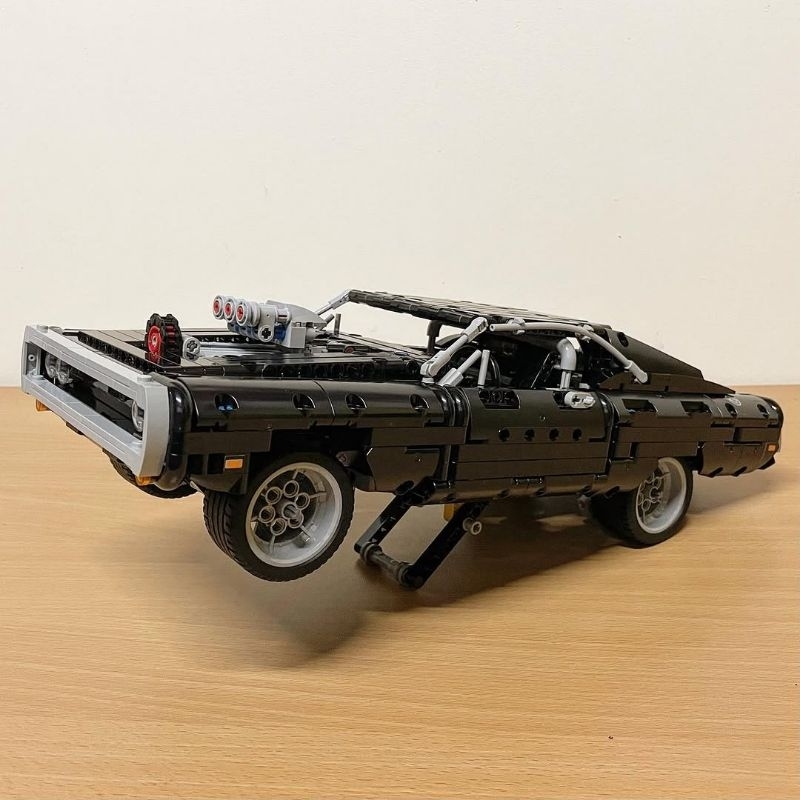 Blocos de Montar Carro Esportivo Dodge Charger 1077 Peças Velozes e Furiosos ENVIO IMEDIATO!