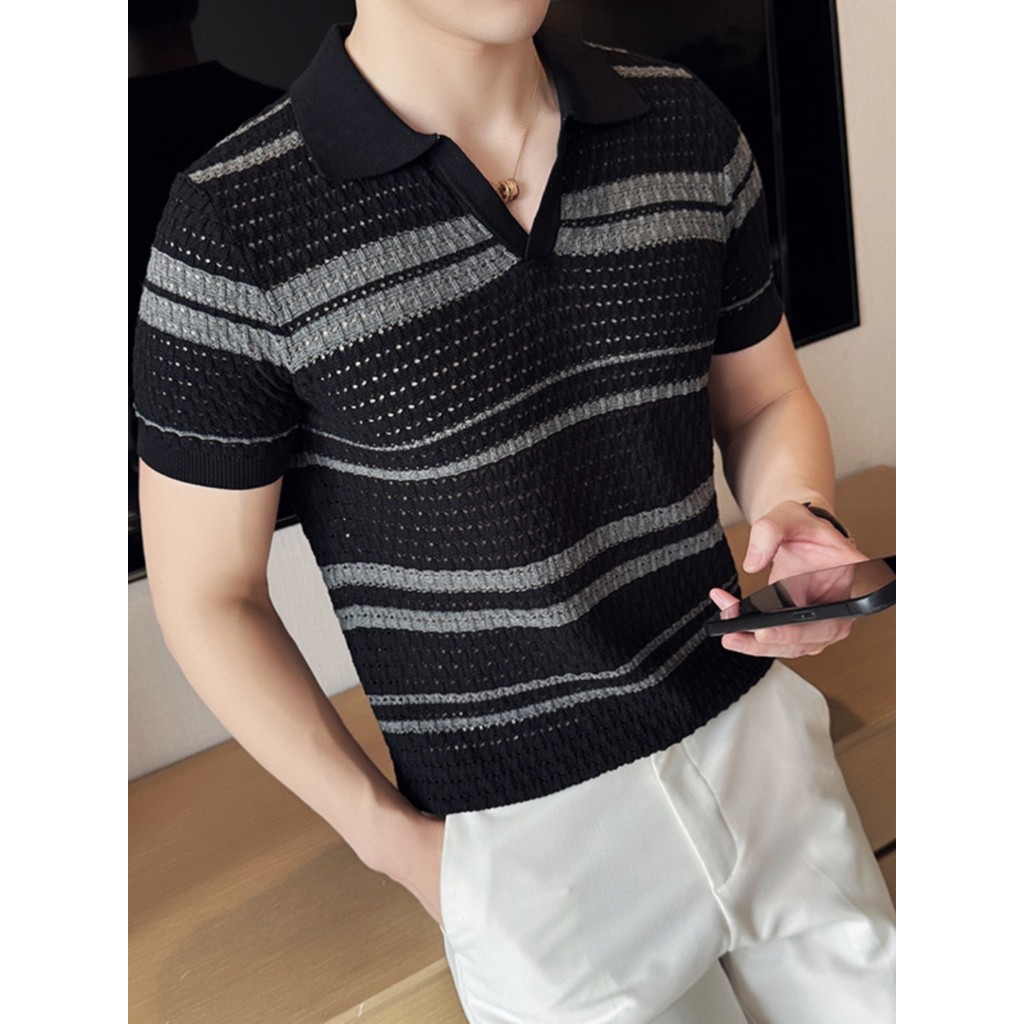 Verão luz luxo masculino oco listrado malha de manga curta camiseta masculina fino ajuste Jacquard com decote em V lapel