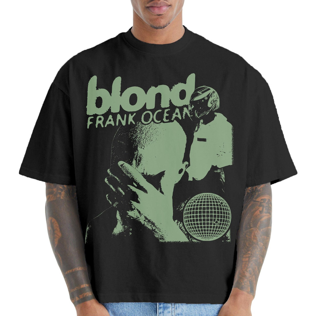Camiseta Unisex Preta Design com Imagem e Letras 