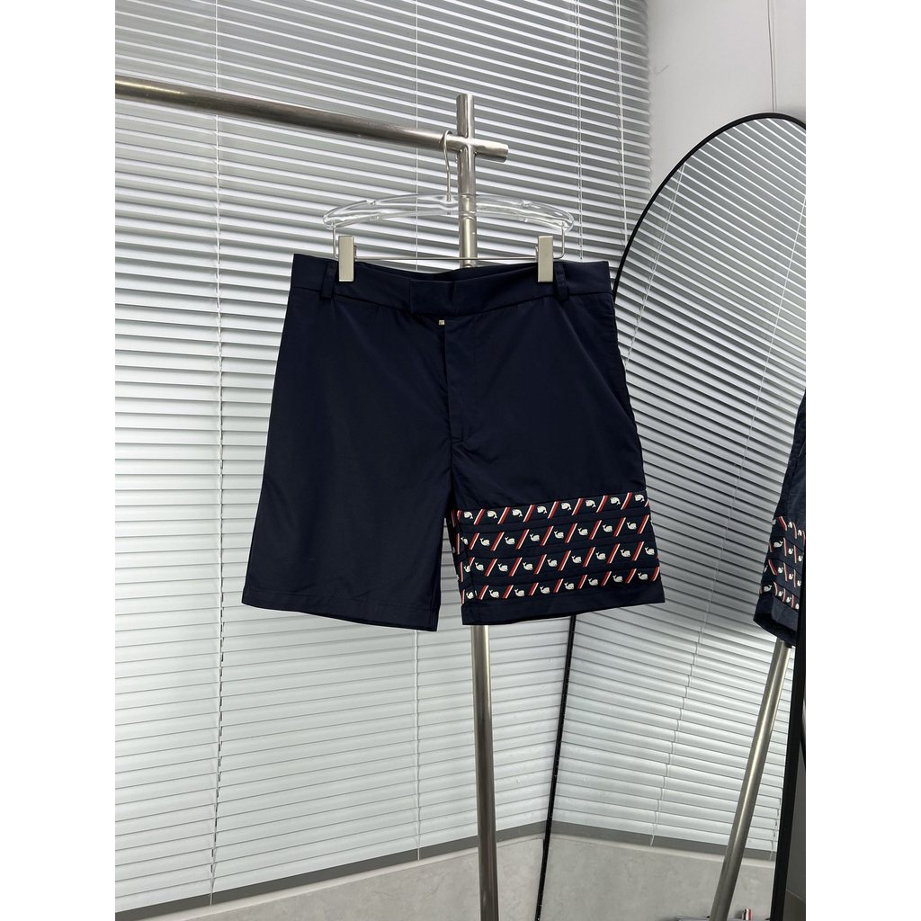 KMKI New men's summer fashion casual four-stripe whale patchwork shorts