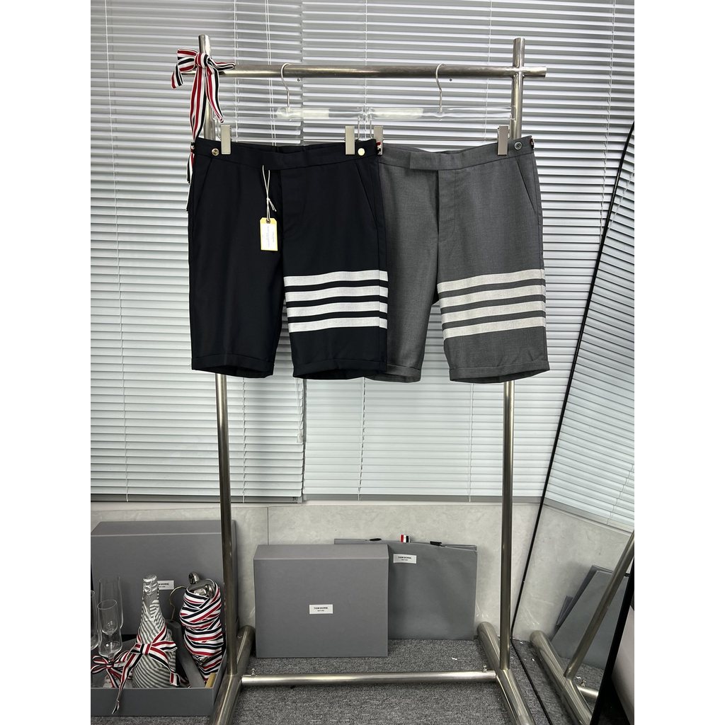 C7DG New summer four-stripe button-down five-pocket trousers: comfortable and stylish