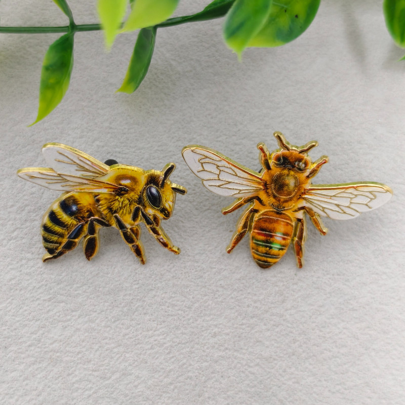 1PC Esmalte Pino Abelha Broche Natureza Cottagecore Estilo Inseto Lapela Emblema Bonito Mel Acessório Para Casacos Mochi