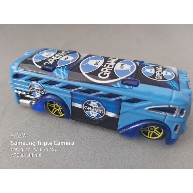 ônibus do grêmio custom tamanho 7cm escala 1.64 produto novo made China acompanha embalagem de ACETATO
