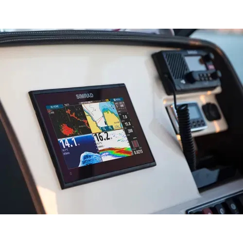 Simrad Go9 Active Imaging 3in1 Sonar