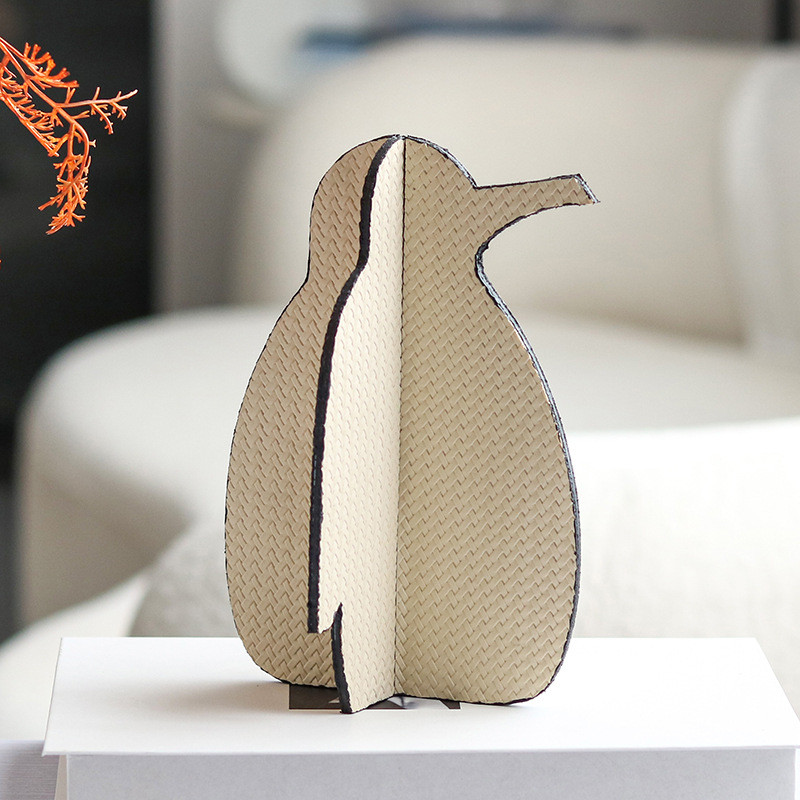 Creative Abstract Leather Animal Penguin Ornament Modern Minimalist Model Room Art Design Living Room Bookshelf Decorati