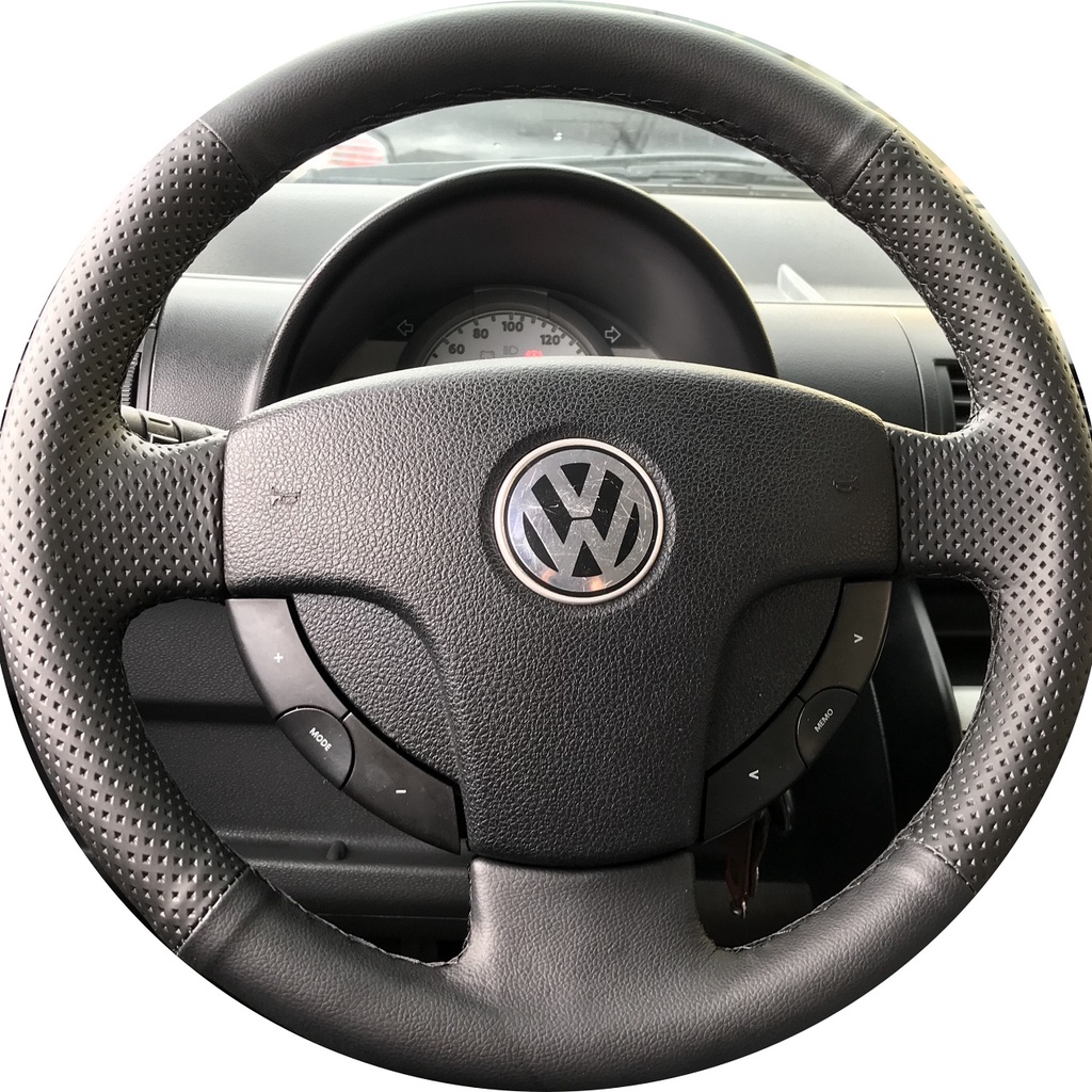 capa de volante costurada fox route