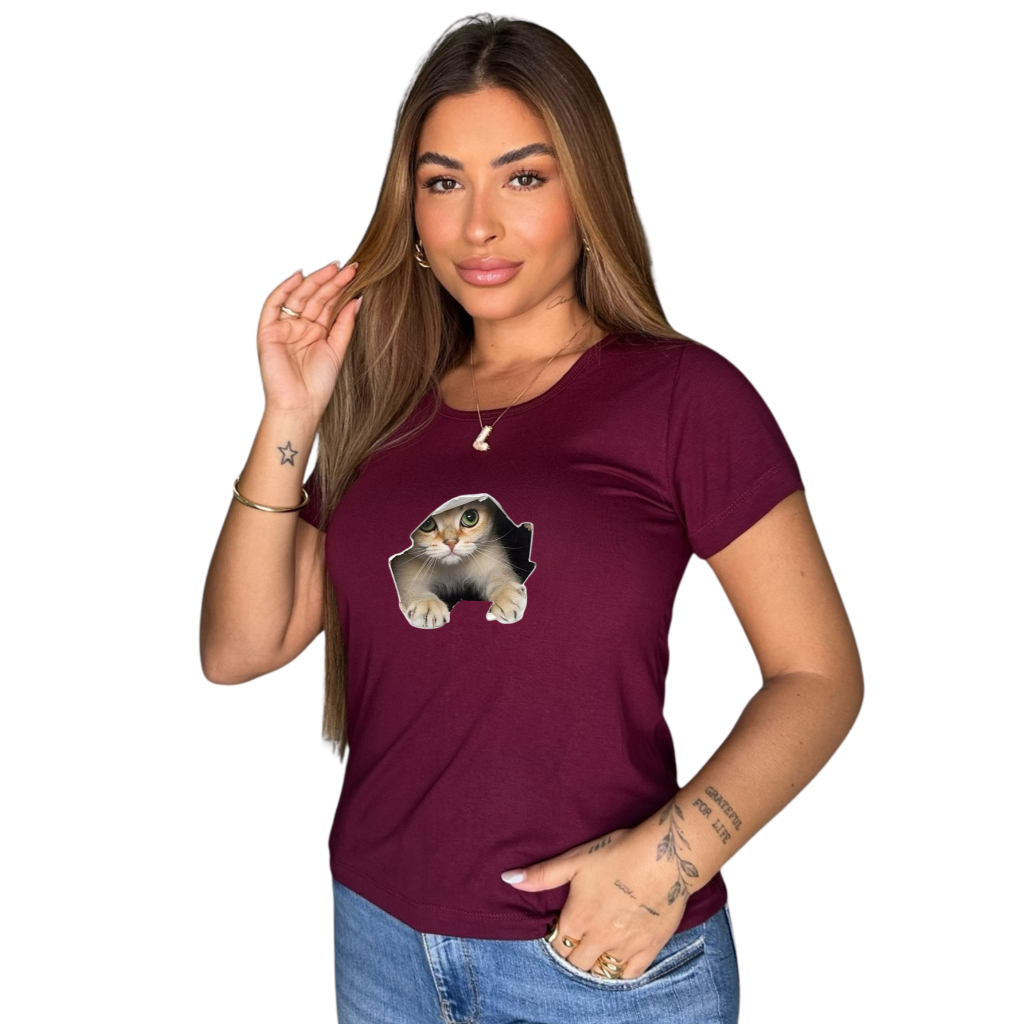 Blusa Feminina Gatinho Rasgando Fofo 3D manga curta – Estilo, Conforto e Muita Personalidade! 🐾🖤