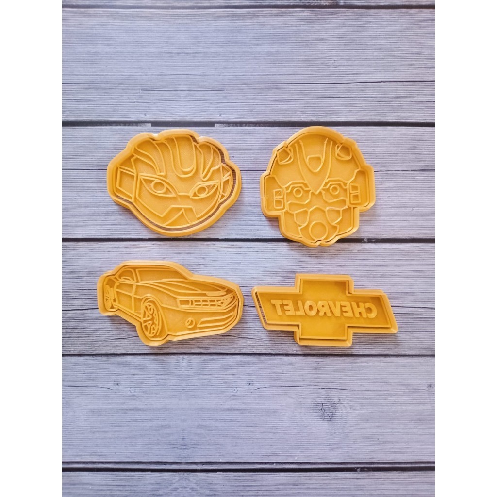 KIT Original Cortador de Biscoitos TRANSFORMERS BUMBLEBEE