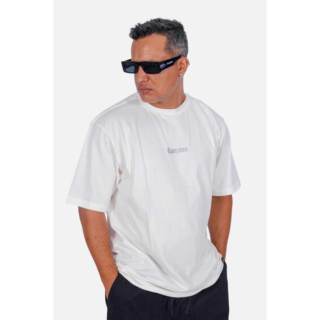 Camiseta Compton Oversized Logo Refletivo Off White